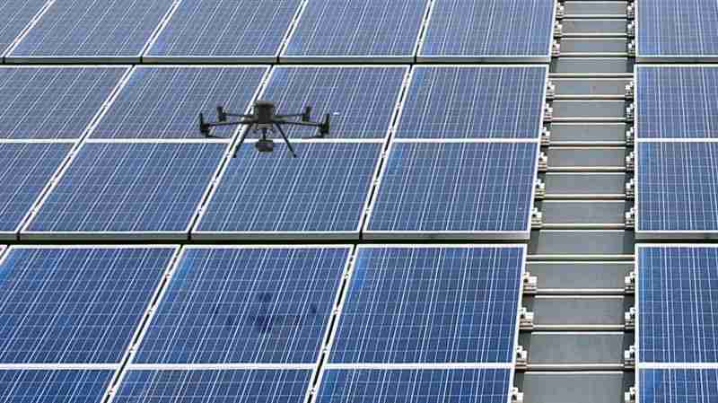 Wepay以无人机搭配IR Sensor热显像技术进行全方面模块健检，，有效降低人力成本并提升发电量